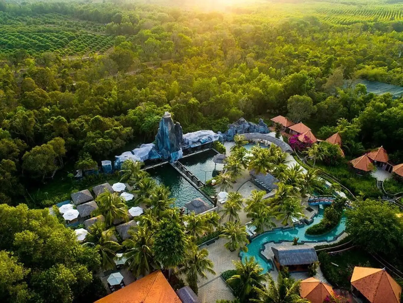 Khu du lịch suối nước nóng Bình Châu